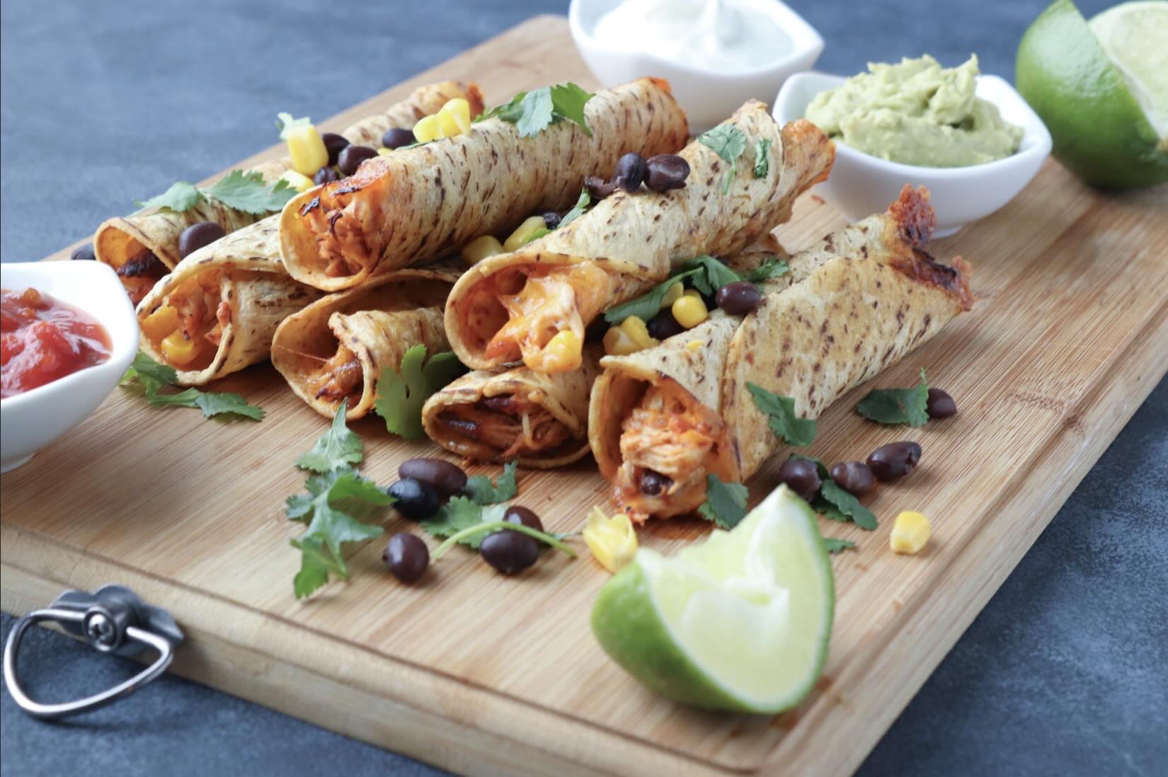 Taquitos au poulet effiloché