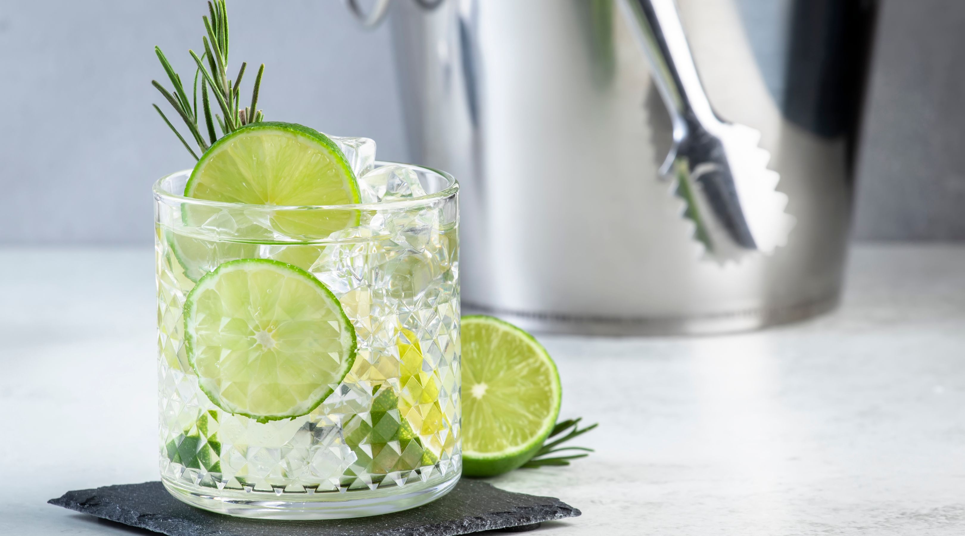 gin tonic léger lime glaçon