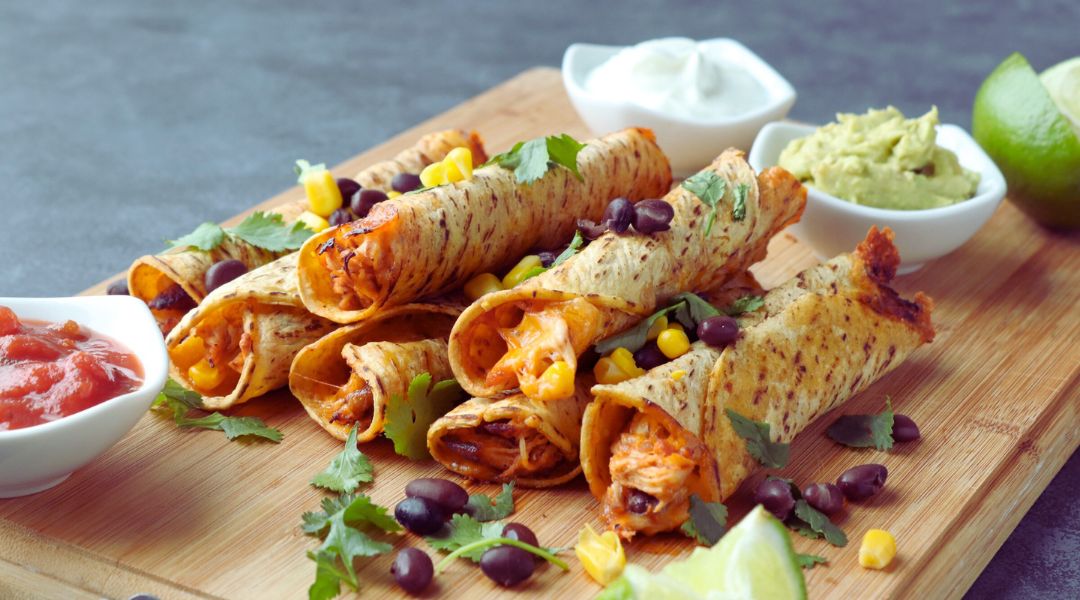 Taquitos au poulet effiloché
