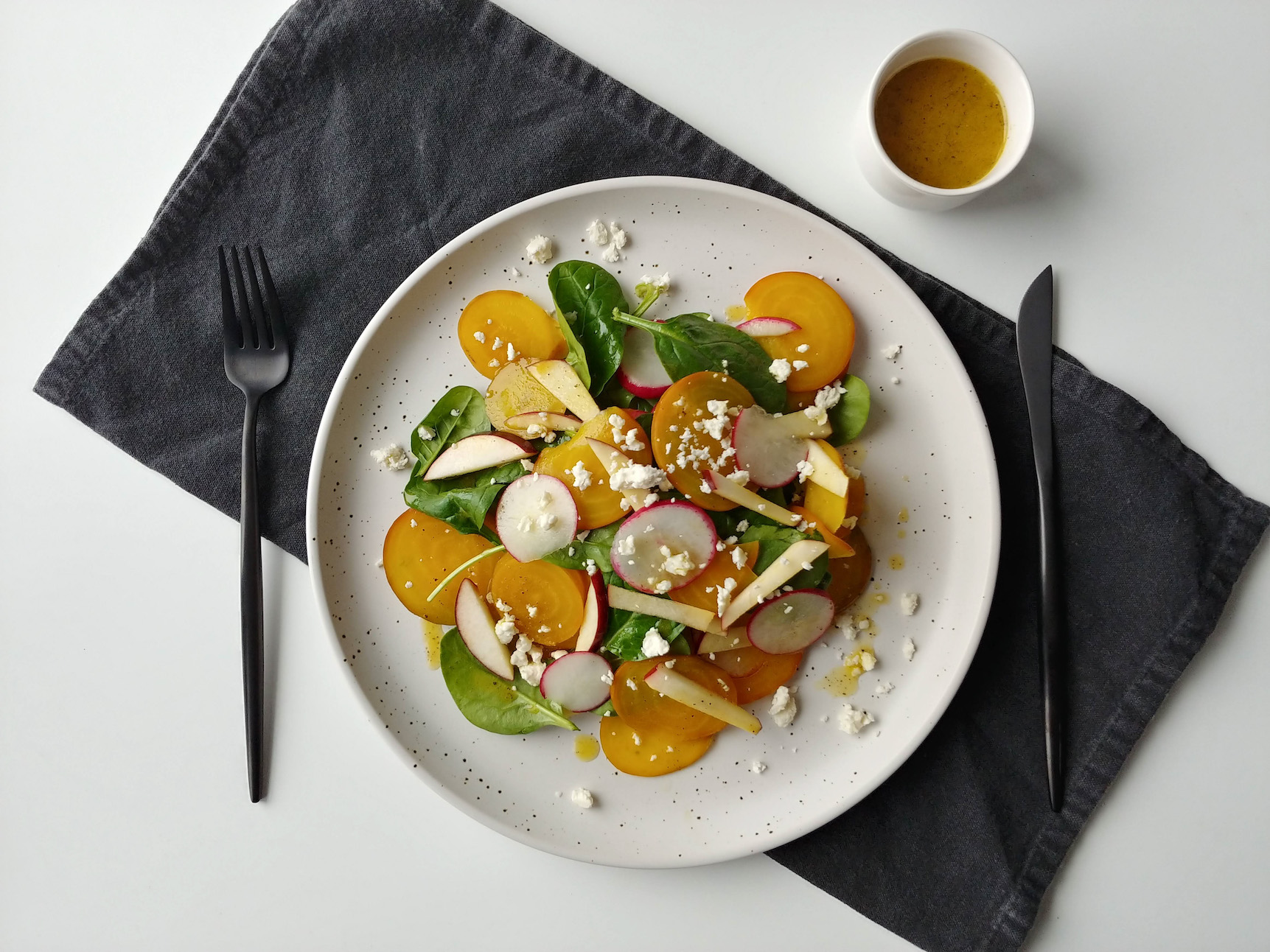 Recette Nutritionniste : Recette-nutritionniste-dietetiste/salade-dhiver-aux-betteraves-jaunes