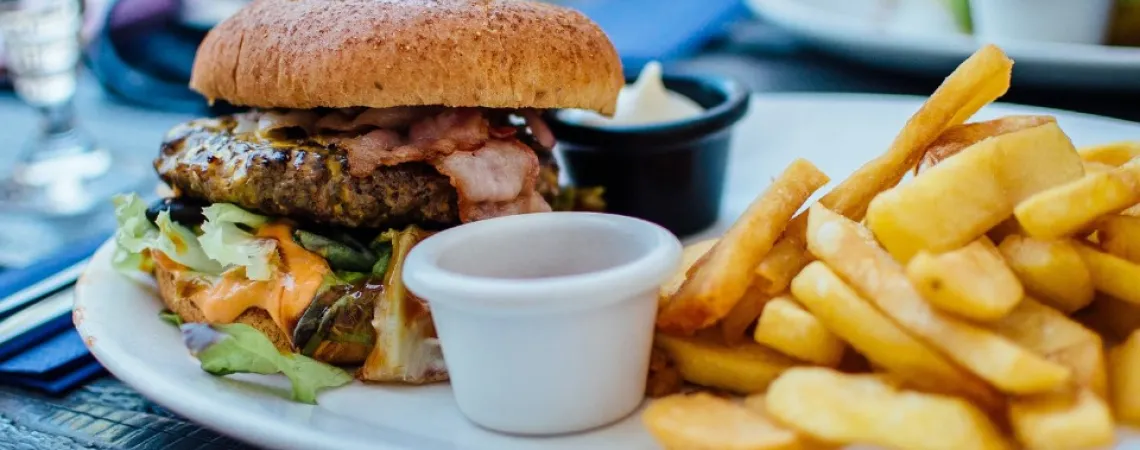 hamburger avec frites