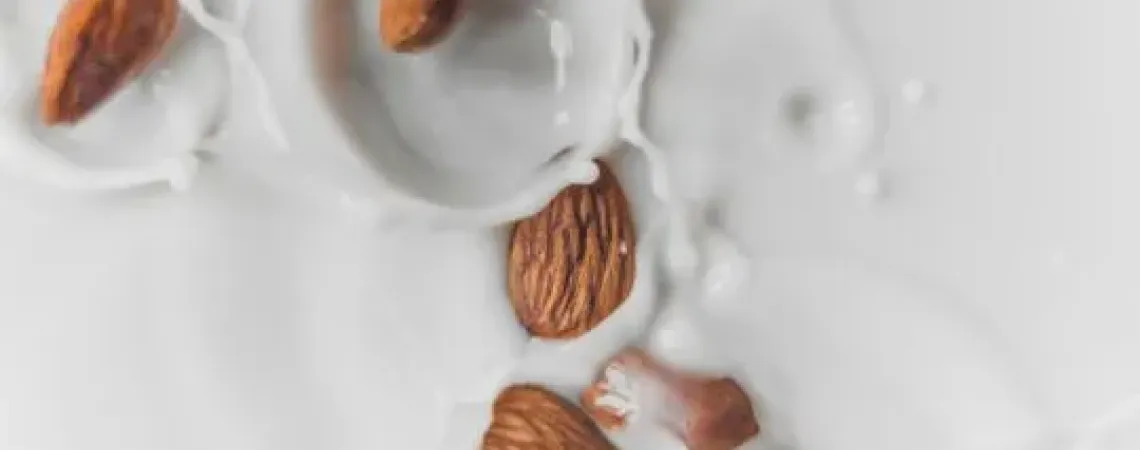 Amandes dans le lait