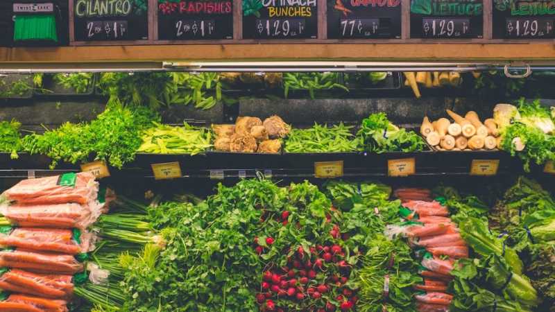 Section légumes d'une épicerie santé à Toronto