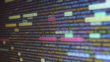 beaucoup de texte sur un écran