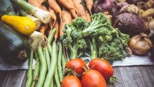 plusieurs légumes colorés