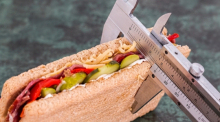 Sandwich qui se fait mesurer