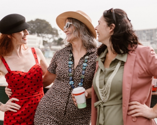 How woman during menopause can avoid weight gain with nutrition. Equipenutrition