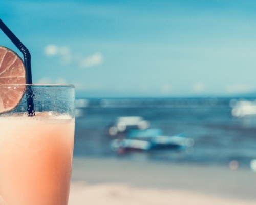 un cocktail à la plage