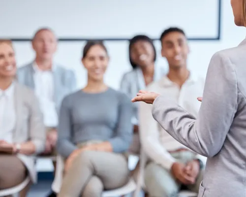 groupe de professionnels qui participent à une formation