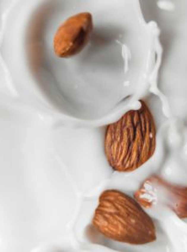 Amandes dans le lait