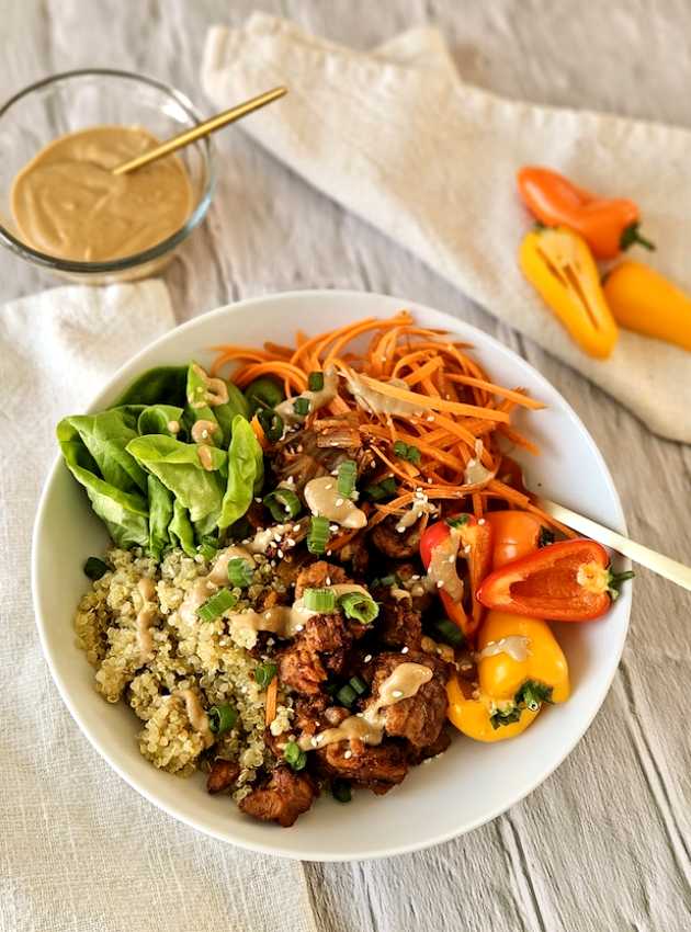 Bol bouddha au tempeh, vinaigrette au tahini ÉquipeNutrition TeamNutrition