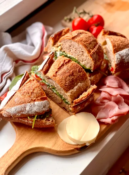Sandwich familial à l'italienne ÉquipeNutrition Italian Family-Style Sandwich TeamNutrition