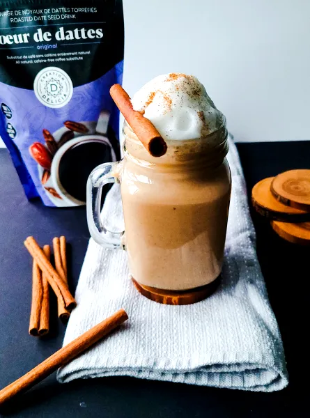Café latté épicé à la citrouille (sans caféine)