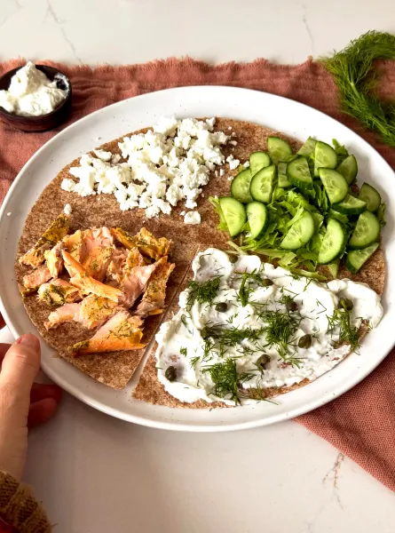 Tortilla méditerranéenne sans cuisson à la truite ÉquipeNutrition Mediterranean No-Cook Trout Tortilla TeamNutrition