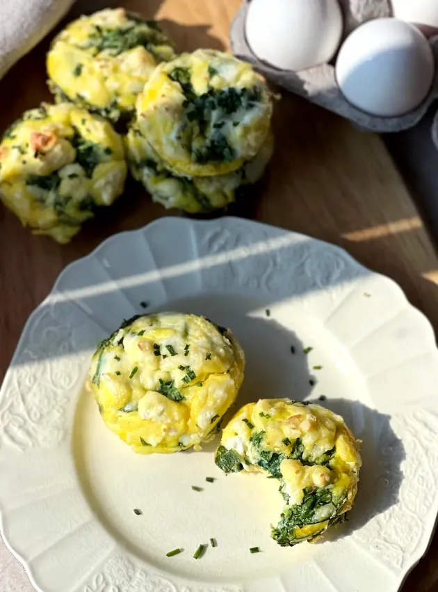 Bouchées aux œufs, épinards et feta ÉquipeNutrition - Spinach and Feta Egg Bites TeamNutrition