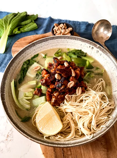 Cari vert crémeux au tempeh