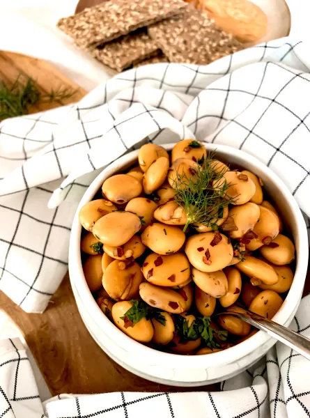 Lupins apéritif aux herbes et vinaigre balsamique