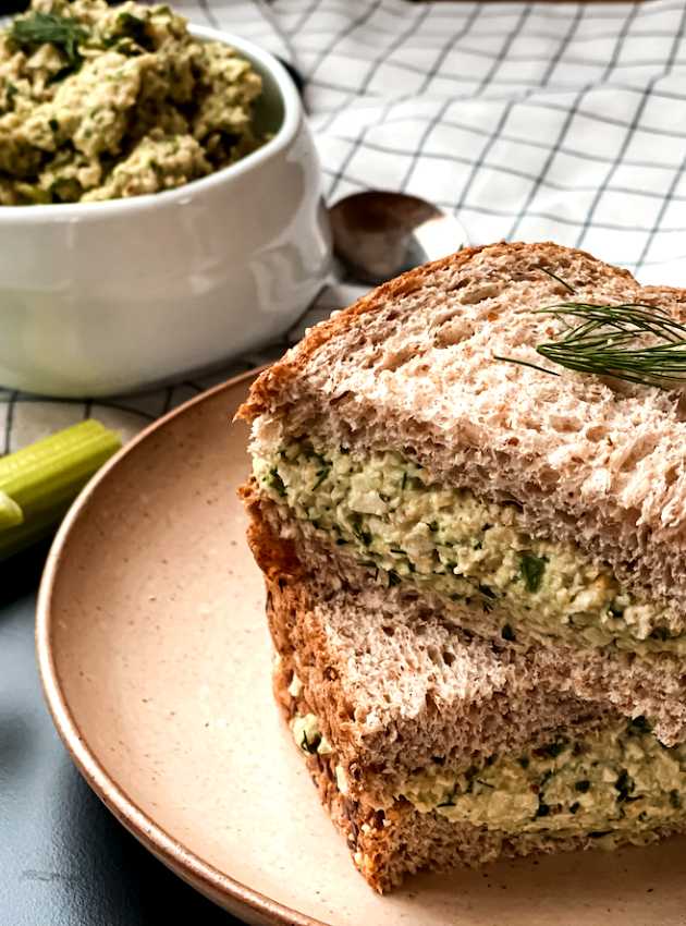 Préparation pour sandwich aux pois chiches et “végé poulet”